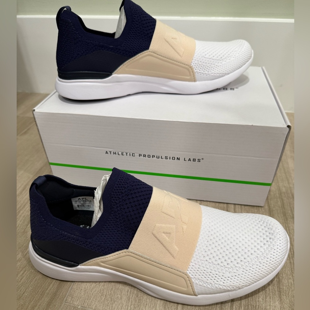 APL Techloom Bliss Navy/cream/white MEN & WOMEN size